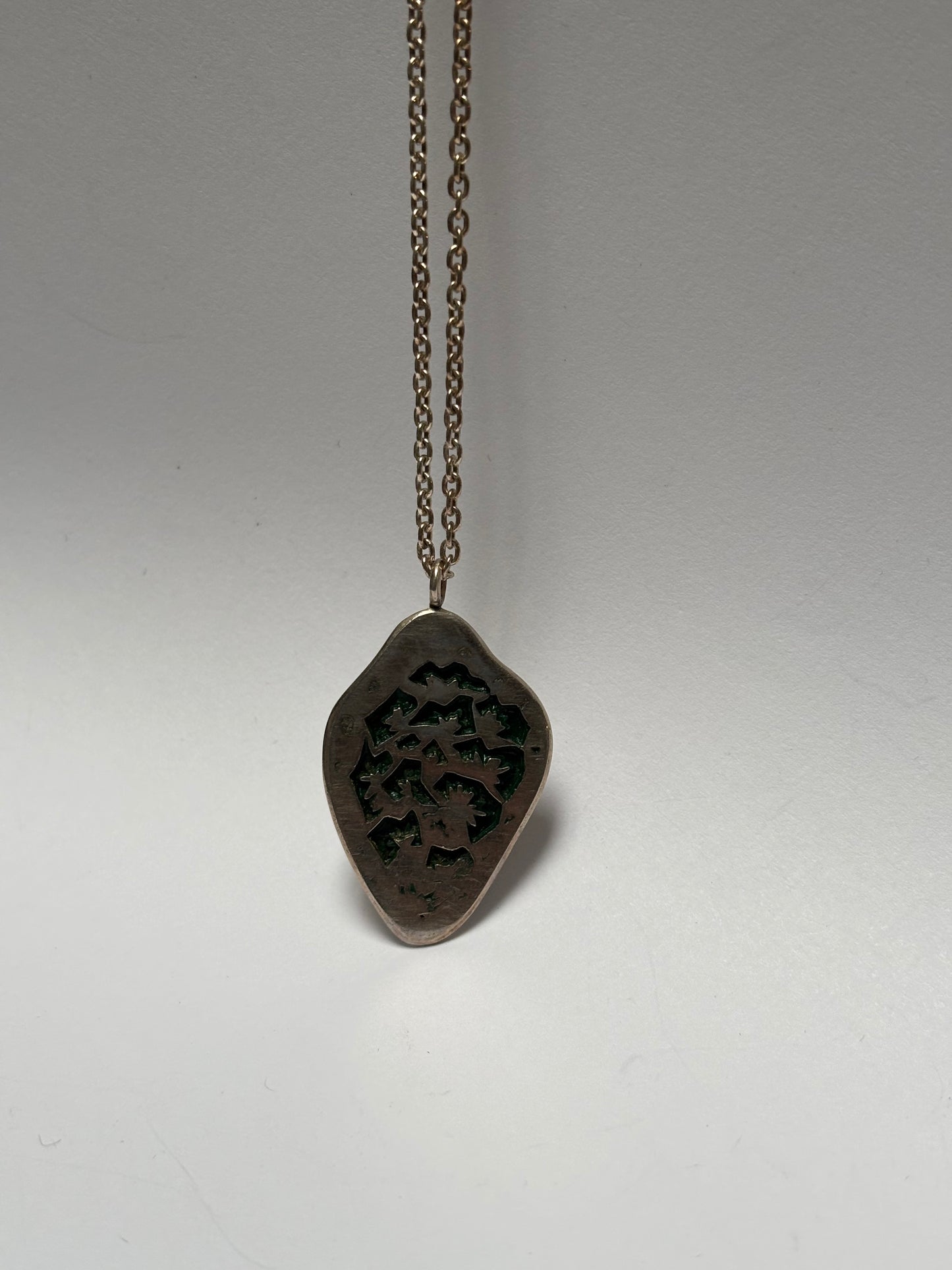 Xelona Pendant